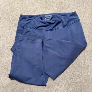 Patagonia Pack Out Cropped Leggings 3/4 length blue